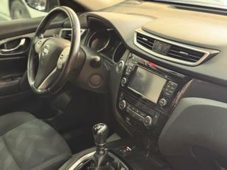 NISSAN X-Trail usata, con USB