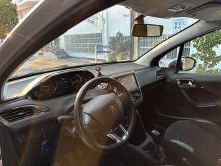 PEUGEOT 208 usata, con Isofix