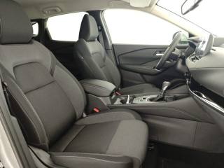NISSAN Qashqai usata, con Fari LED