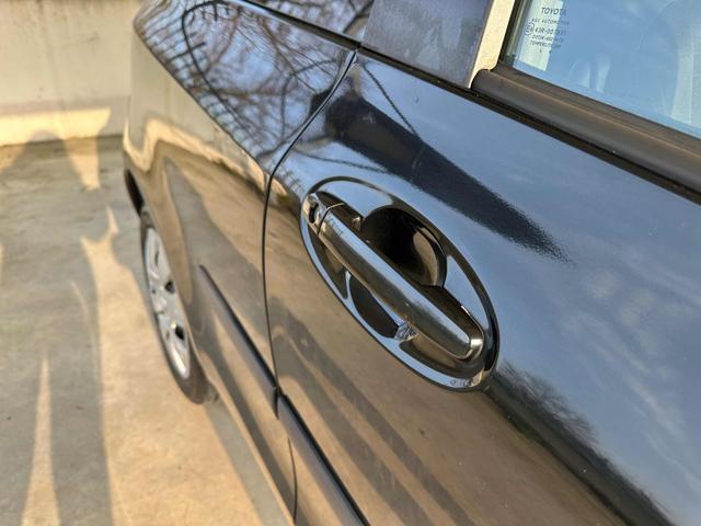 TOYOTA Yaris usata 51