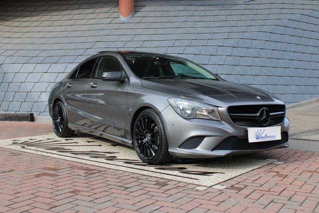 MERCEDES-BENZ CLA 200 usata, con Airbag