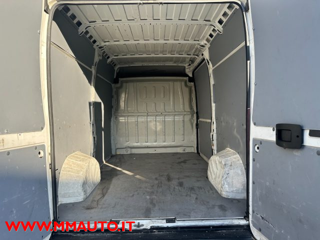 PEUGEOT Boxer usata, con Bluetooth