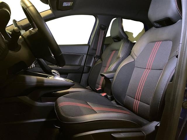 RENAULT Captur usata 9