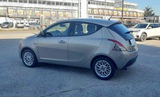 LANCIA Ypsilon usata, con Autoradio