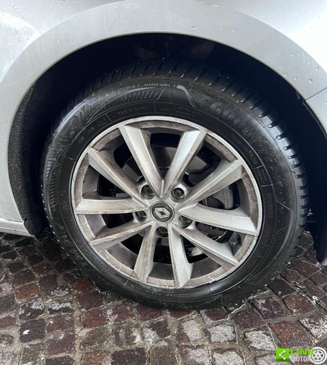 RENAULT Megane usata, con USB