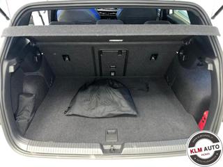 VOLKSWAGEN Golf usata, con Autoradio