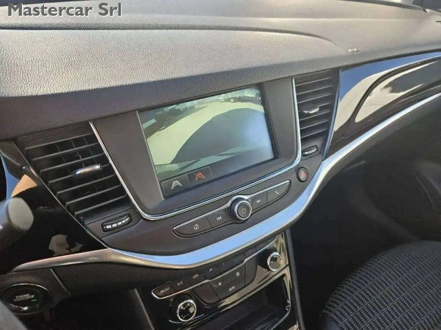 OPEL Astra usata, con Park Distance Control