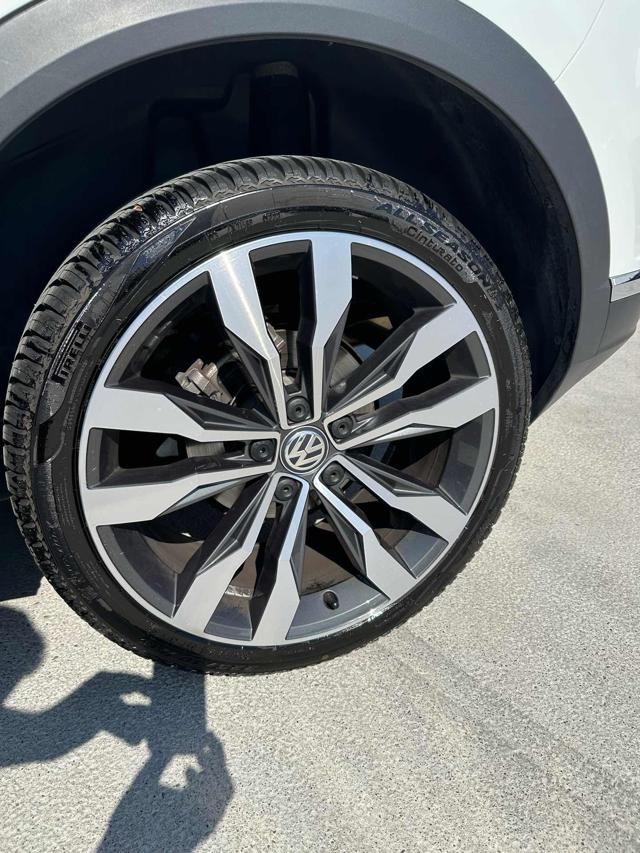 VOLKSWAGEN T-Roc usata, con Cerchi in lega