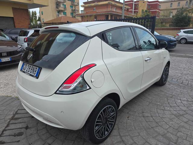 LANCIA Ypsilon usata, con Controllo trazione