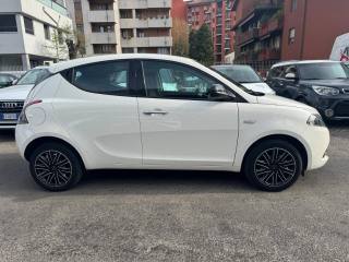LANCIA Ypsilon usata, con Autoradio