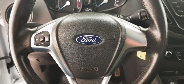 FORD Transit Courier usata 32