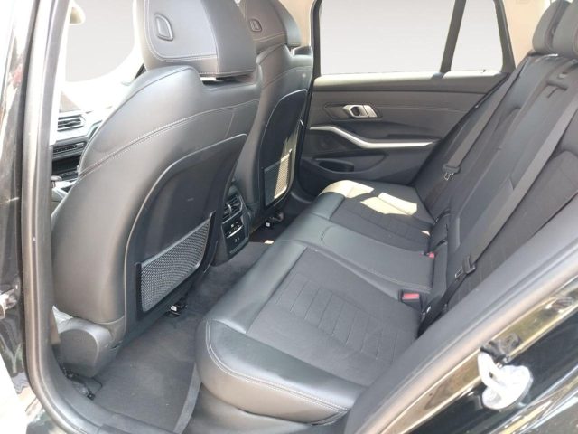 BMW 330 usata, con Fendinebbia