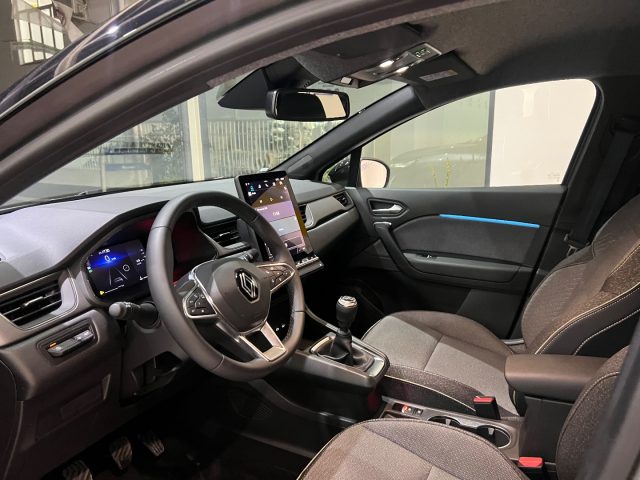 RENAULT Captur usata, con Bracciolo