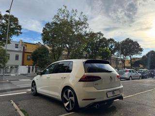 VOLKSWAGEN Golf GTI usata, con Autoradio