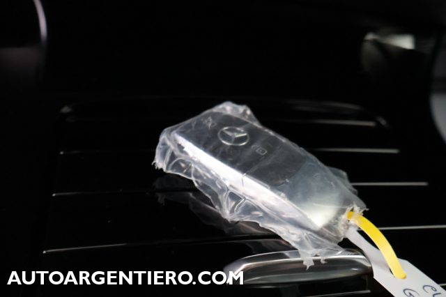 MERCEDES-BENZ A 180 usata, con Park Distance Control