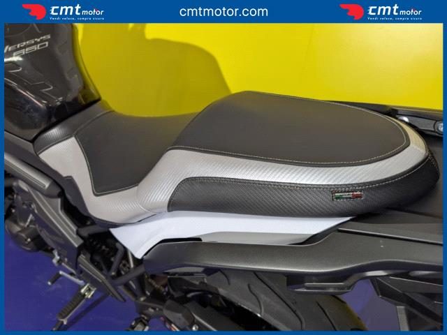 KAWASAKI Versys 650 usata 11