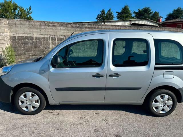RENAULT Kangoo usata, con Airbag