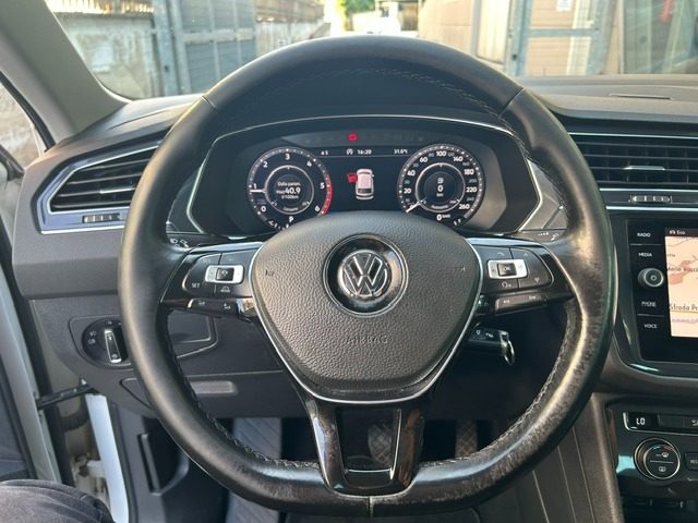 VOLKSWAGEN Tiguan usata, con Boardcomputer