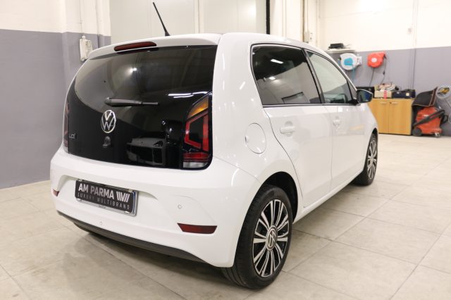 VOLKSWAGEN up! usata, con Cerchi in lega