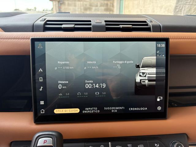 LAND ROVER Defender usata, con Controllo vocale
