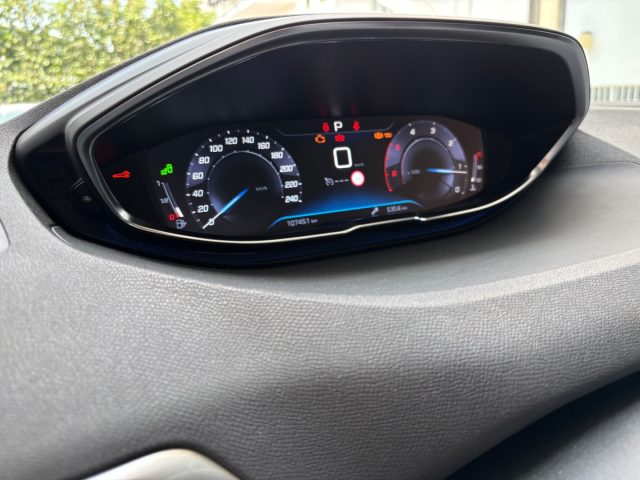 PEUGEOT 3008 usata, con Vivavoce