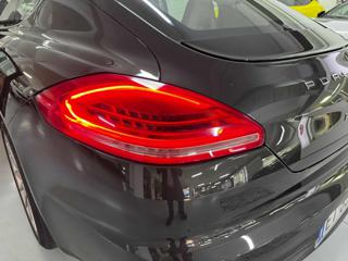 PORSCHE Panamera usata, con Autoradio