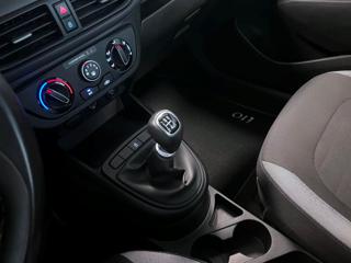 HYUNDAI i10 usata, con Autoradio