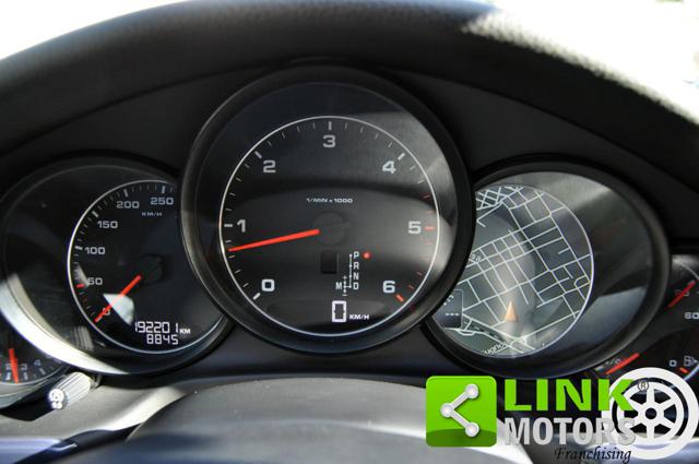 PORSCHE Panamera usata, con Volante in pelle