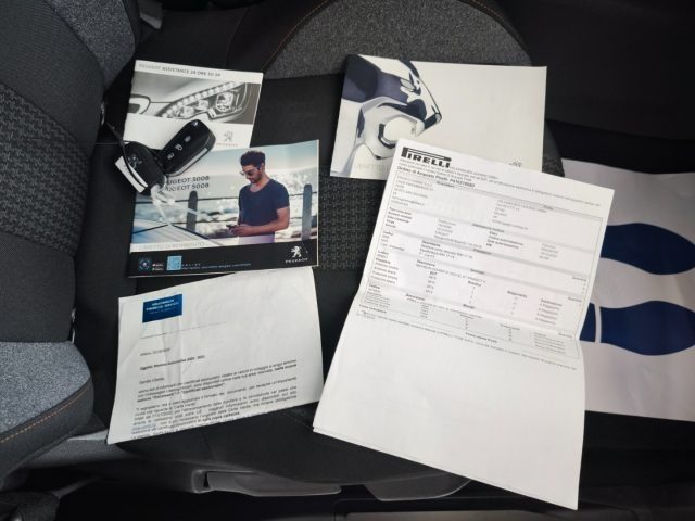 PEUGEOT 3008 usata, con Sistema di navigazione