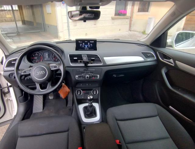 AUDI Q3 usata, con Sensori di parcheggio posteriori