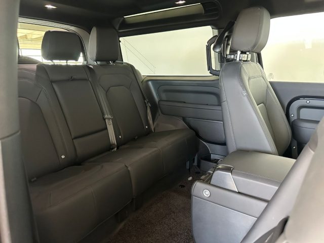 LAND ROVER Defender usata, con Antifurto
