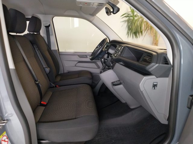 VOLKSWAGEN Caravelle usata, con Climatizzatore