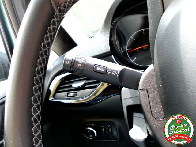OPEL Corsa usata, con Specchietti laterali elettrici