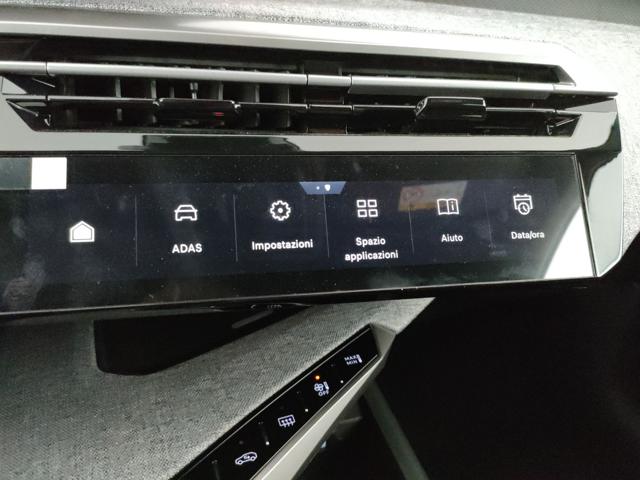 PEUGEOT 3008 usata, con Volante in pelle
