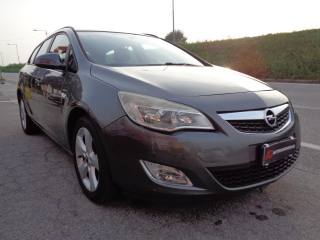 OPEL Meriva usata, con Airbag