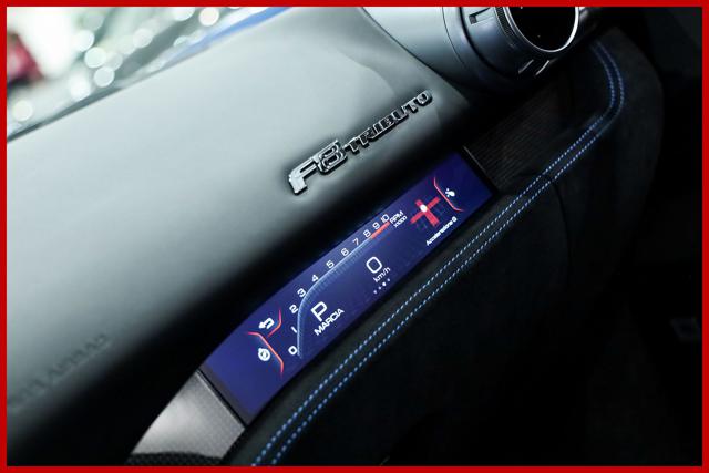FERRARI F8 usata, con Volante in pelle
