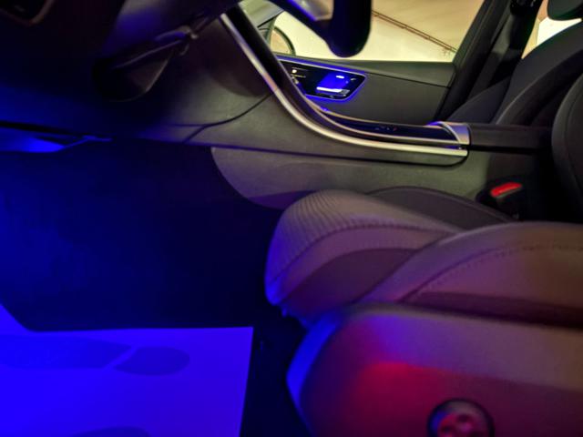 MERCEDES-BENZ C 200 usata, con Sensori di parcheggio anteriori