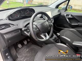 PEUGEOT 208 usata, con Autoradio