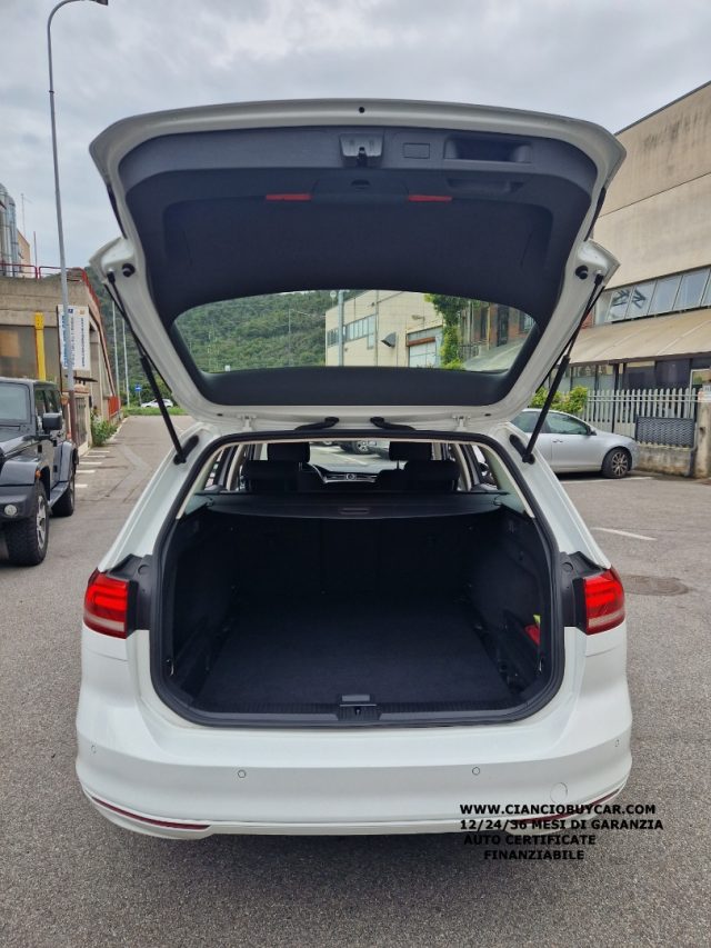VOLKSWAGEN Passat Variant usata, con Climatizzatore