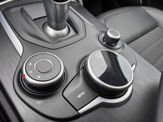 ALFA ROMEO Stelvio usata, con Monitoraggio pressione pneumatici