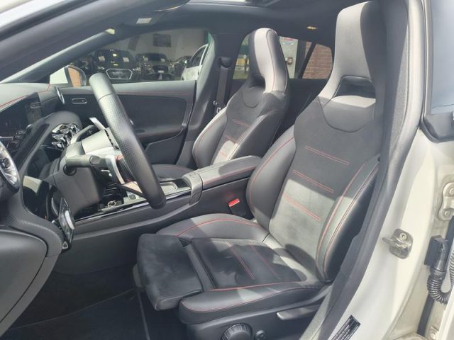 MERCEDES-BENZ CLA 200 usata, con Chiusura centralizzata