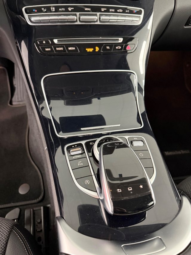 MERCEDES-BENZ C 220 usata, con Cronologia tagliandi
