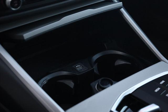 BMW 320 usata, con Touch screen