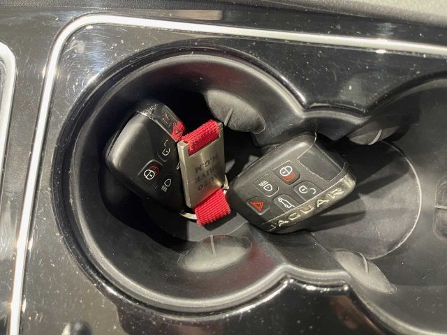 JAGUAR F-Pace usata 29