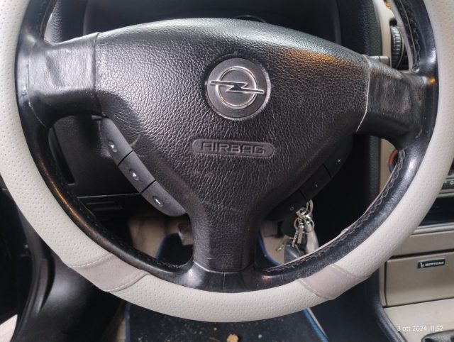 OPEL Astra usata, con Specchietto retrovisore con funzione antiabbagliamento