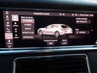 PORSCHE Panamera usata, con Leve al volante