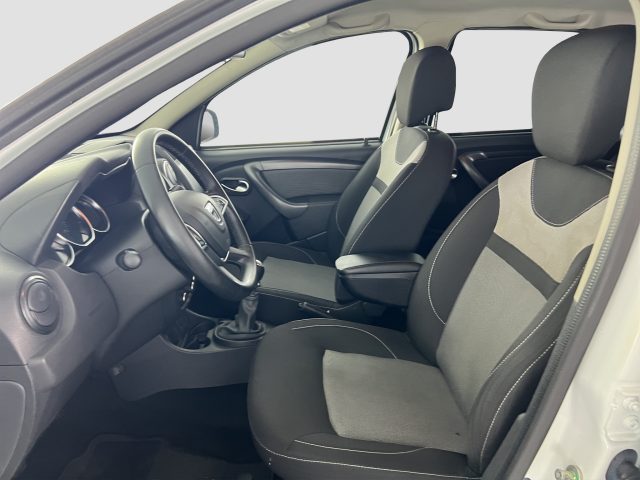 DACIA Duster usata 8
