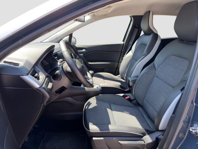 RENAULT Captur usata 9
