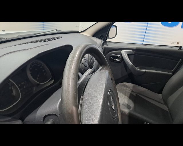 DACIA Duster usata 28