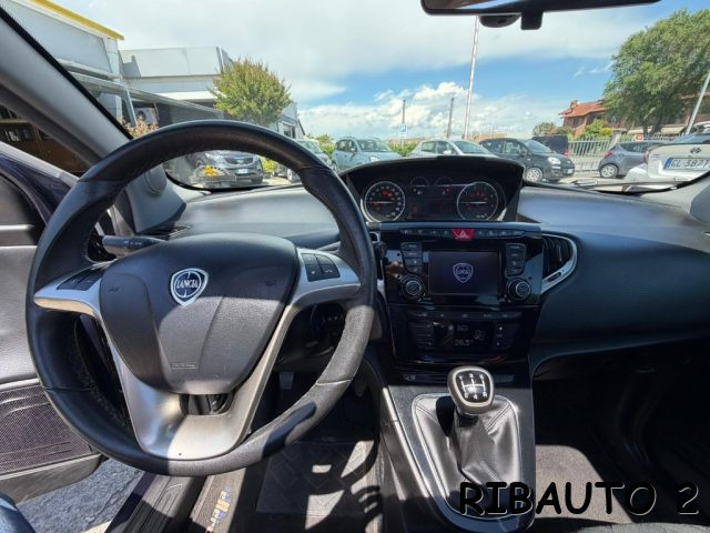 LANCIA Ypsilon usata, con Fendinebbia